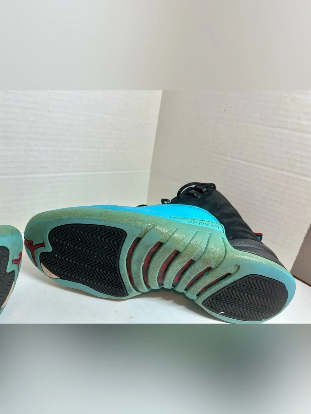 MEN'S VINTAGE 2013 AIR JORDAN RETRO GAMMA BLUE (SIZE 9.5) #13069027